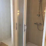 Venasque Vue شقة *