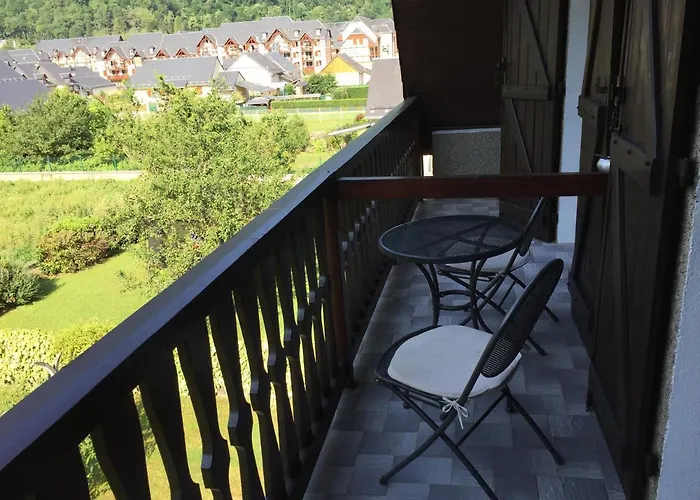 Venasque Vue Saint-Mamet