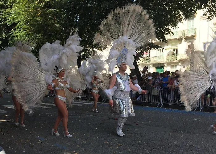 Venasque Vue شقة *